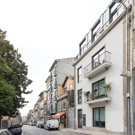 Lovelystay - Central Flat W/ Ac & Balcony Porto Buitenkant foto