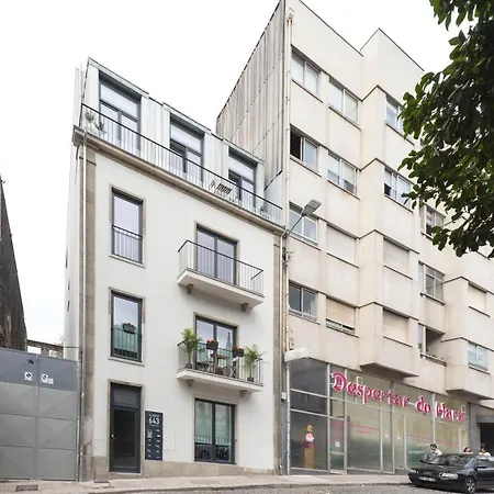 Lovelystay - Central Flat W/ Ac & Balcony Porto Buitenkant foto