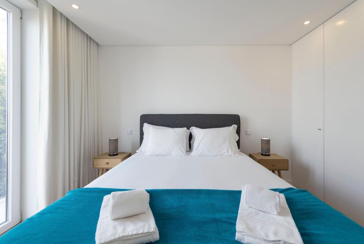 Lovelystay - Flat W/ Ac & Balcony Apartment Porto